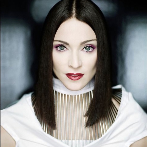 Madonna Photos - Picture 9 of 16